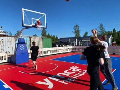 <b>Heinola YMCA:n 3x3 kenttä</b>