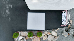 Pihapelikenttä laukaisualusta L