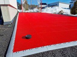 Pihapelikenttä laukaisualusta XL