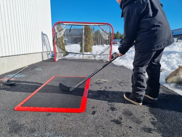 Pihapelikenttä laukaisualusta S 